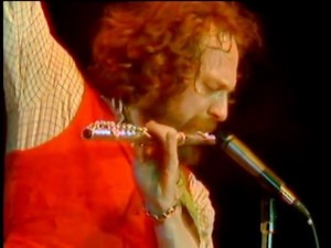 139K views · 1K reactions |  Jethro Tull - Cross Eyed Mary (1977) | L'oeil musical | Facebook