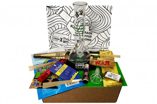 Daily High Club - WEED Subscription Box Review - Hail Mary Jane ®