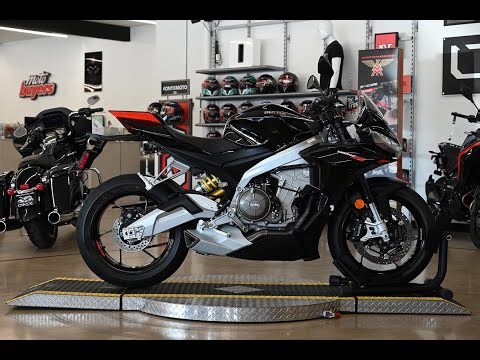 2022 Aprilia Tuono 660 Factory | Walk Around, Start-Up & Sound Clip