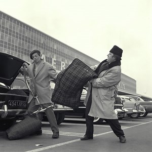 18K views · 977 reactions | Mars 1961 à l'aéroport d'Orly au retour d'une tournée canadienne avec Raymond Devos, dont c'est le centenaire aujourd'hui. Photos (c) Jacques Aubert | Jacques Brel | Facebook