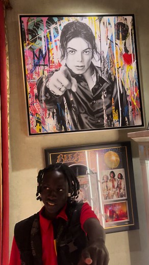 Exploring Michael Jackson's House in Los Angeles, California