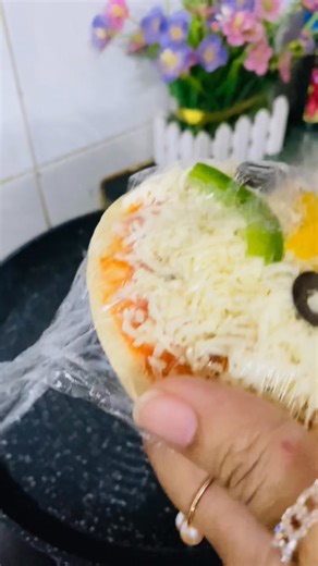 38K views · 485 reactions | পিজ্জা আমি যেভাবে রেডি করি!!(repost) | Food Fusion | Facebook