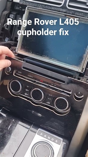 Range Rover L405 stuck cupholder fix #androidauto #rangerover #l405 #cupholderfix