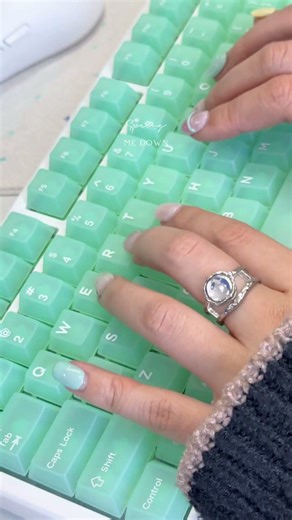 Where can you get a nice set of pudding keycaps? Right here. #keycaps #shorts #relaxing #pbtkeycaps