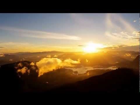 Beautiful Sunrise Time Lapse - Adam's Peak - Sri Lanka - [Shot with the GoPro HD Hero 2]