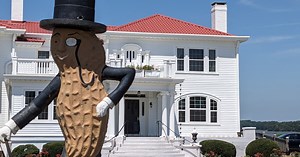 A look inside the founder of Planters Peanuts historic home in Suffolk