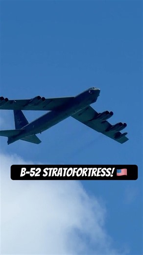 B-52 Stratofortress: TF-33 Smoke Trail #B52Stratofortress #B52 #CocoaBeachAirshow #Florida