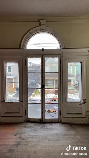 Palladian Window Masterpiece in Syracuse, NY | Affordable Colonial Revival Home
