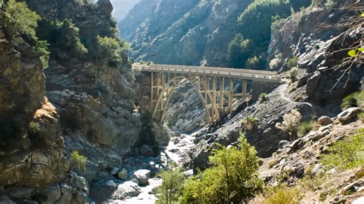 A bridge made for cars that no car can reach