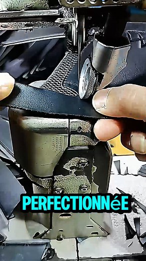 3.3K views | Les détails en couture apportent la touche finale aux chaussures, c’est tout un art ! 瑱 #CoutureDeChaussure #SavoirFaire #FinitionParfaite #Artisanat | Rires et Émerveillement | Facebook