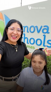 Naomi y su mamá conocieron los salones, los Media Labs y los espacios deportivos… ¡y se convencieron! ✨ Tú también estás a tiempo de trasladar a tu hijo a Innova Schools. 🚀 ¡Ingresa aquí! | Innova Schools
