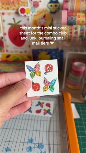 I’m so obsessed with the vintage sticker roll sparkly stickers so I decided to make my own each month for my snail mail club 💌🌟 #stickers #snailmail #stickershop #mailclub