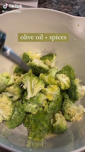 Air fried veggies – so easy, so delicious. #NinjaKitchen #NinjaAirFryer 📷: @allisappetite