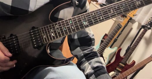 polyphia champagne 好きなところ適当にひいたその1#ギター初心者 #ギター弾いてみた #高校生 #polyphia #timhenson