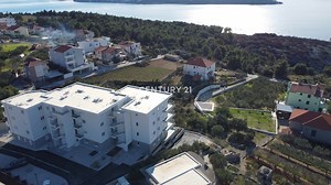 LUKSUZNI PENTHOUSE NA PRODAJU – SEGET DONJI, 106,54 m², S POGLEDOM NA (prodaja)