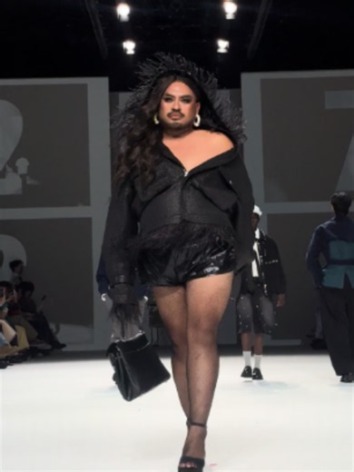 รอเรนเสมอ 27 FRIDAY | Siam Paragon BIFW 2026 Grand Runway