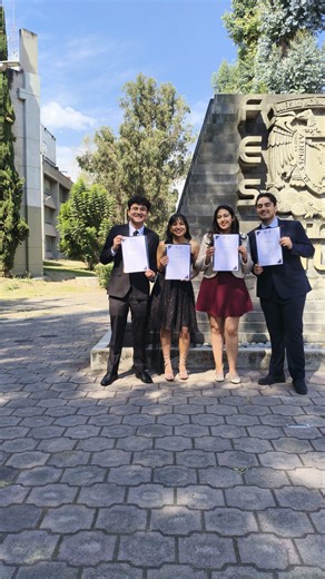 Maaze ⭐️ on Instagram: "Lo son todo ❤️‍🩹 gracias por una carrera entera a mi lado, wish you the best ⭐️ @aabbddiiii @jordyom32 @natynat_cast @mystamina_ @mmvarela451 @20_andy_pandy #prom #graduation #unam #graduación🎓 #friends"