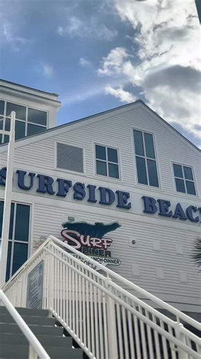 Spring getaway loading… 🌸 Book your stay in North Myrtle or Myrtle Beach with us and spend your days exploring places like Surfside Pier — fresh seafood, ocean views, and an ice cream stop before heading back to the beach 🍦🌊 | Myrtle Beach Vacation Rentals
