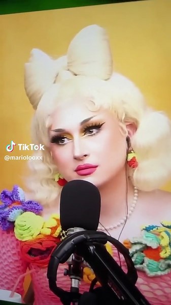 Drag Queens: The Funniest Performers in Entertainment