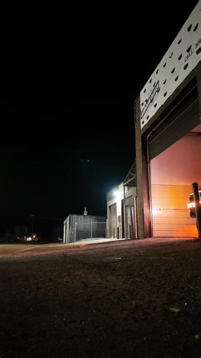 Check out the new Alpha 360 watermelon lights in action as we exit the shop on 360 mode. Pre order yours today and be the first in North America to have the industries newest trending product. https://www.btslighting.com/alpha-360-emergency-lights/ 3 Modes: ✅️ Steady Burn ✅️ Strobe ✅️ 360 Rotation Available Colors: Amber 🟡 White ⚪️ Red 🔴 Blue 🔵 Amber/White 🟡⚪️ Red/ White 🔴⚪️ Red/ Blue 🔴🔵 With many more to come. No moving parts, just pure design magic. Great for show trucks, wreckers, squa