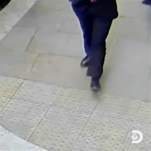 89K views · 218 reactions | What just happened ‍ A new #Caught! starts now, followed by #Caught Wild & Weird in America at 10p ET on @Discovery! | Discovery | Facebook