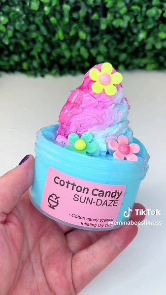 Lets mix and review a 4 month old DIY clay slime from @SlimeyPallets. The slime is a cotton candy scented DIY clay slime and with shipping cost me £15ish. I did get a few slimes in my order though. To spread the shipping across the slimes. I ordered this back in october. But it got super delayed in transit and by the time it arrived i had family here for christmas and ive been super busy since. The base slime ws slightly underactivated, i honetky was expecting it to be soup and the clay was so s