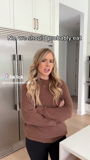 Fun Halloween TikTok with Lael and Mackenzie Turner