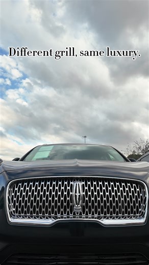 Same Lincoln… new face every year 🔥 Which year is your favorite? Comment below 👇 Doral Lincoln 📞 786.845.0900 🌐 www.dorallincoln.com 📍9000 NW 12th Street, Miami, FL 33172 #dorallincoln #DAGisMiami #LincolnExperience #DriveInStyle #oneononems #lincolnnautilus #LuxurySUV #lincolnnavigator #lincolncorsair #lincolnaviator #MiamiLuxury #wearemiami