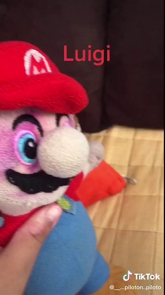 Luigi Plush Toy Showcase and Interaction