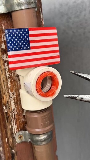 Technique to remove a stuck coupling inside the pipe Quick fix to release the trapped piece #CaliGarage #PipeRepair #Plumbing #ToolWork | Master of Solution