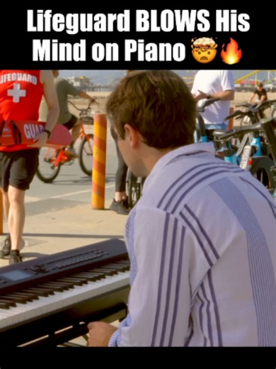 Lifeguard BLOWS His Mind on Piano 🤯🔥 #piano #publicreaction #pianocover #vantoan
