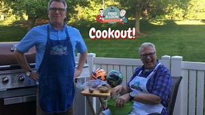 This Weekend Food & Fun: The First Cookout! is awesome because it’s all about Memorial Day Weekend and the first cookout of the year!! Of course, it’s important to keep in mind what Memorial Day is all about, remembering and paying tribute to the men and women who sacrificed their lives for our freedom. And, then, to have amazing food and drink for the unofficial-official kick-off to summer! See what we have cooking and get the recipes: http://bit.ly/2s3wtrO | How To Feed A Loon