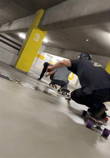 The Shark doing his thing with a 1st place finish from the back of the pack 😮‍💨 #longboarding #downhill #race #kieferdixon