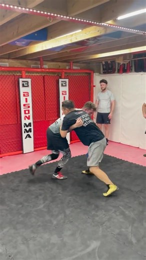 Pummelling to Lateral Drop - Use His Pressure Against Your Opponent |BISON MMA