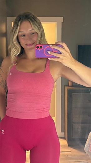 Sydney Svicenec | health & fitness on Instagram: "your calorie deficit isn’t working because you’re not actually in one… 👀 what mistakes did you make in the beginning ⬇️ #fatloss #fitnessfacts #caloriedeficit #gymgirl"