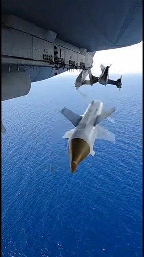 Did You Know? F-14 Tomcat’s Long-Range Naval Strike Capability | Missile Zone