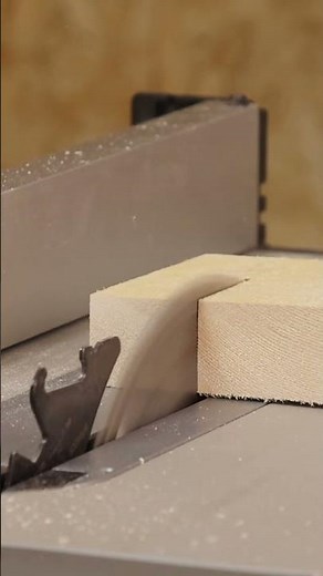 Perfect Bevel Cuts with Simple Wheel Adjustment