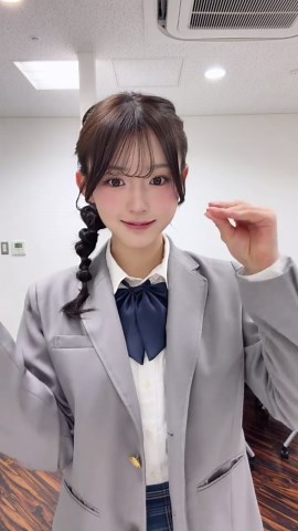 多田梨音の魅力全開！髪型や服の調査 #08