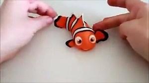 Wow! Bellissimo! Ma è uguale! Il piccolo Nemo fatto con il fondant | Crepes alla Nutella