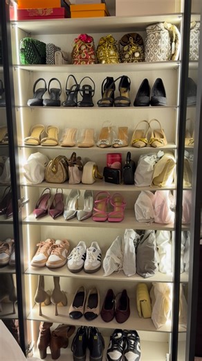 Palak Sehgal on Instagram: "Weekly Reset – Part 2 Organising my shoes and bags closet 👠👜 satisfying and kinda therapeutic 🧘‍♀️ #cleanwithme #closetinspo #organising #weeklyreset #closetorganisation"