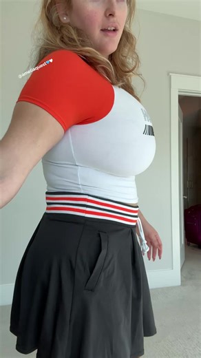 Amelia Webb | What's your go to Appetizer? I love mozzarella sticks | Instagram