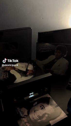 Thriller best part tonight — Michael Jackson moments