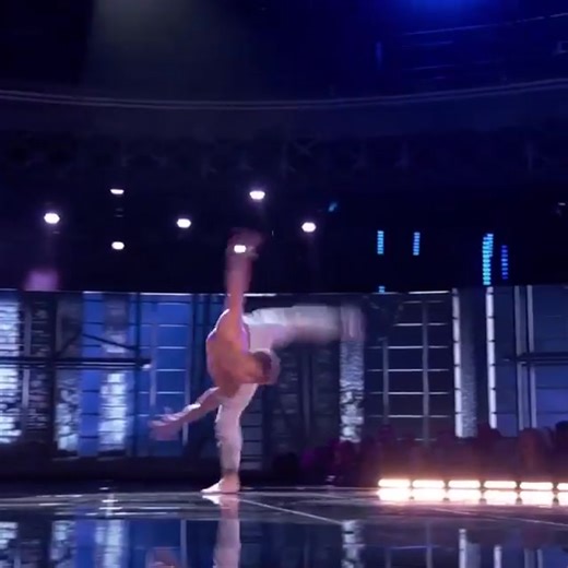 52K views · 2K reactions | Dancer: @michaeldameski @nbcworldofdance Song - #mercy @shawnmendes Choreography- Michael Dameski | Association of International Dance Teachers | Facebook