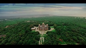 🌟 Dreaming of affordable luxury travel? Look no further than India! 🇮🇳 From enchanting palaces to rejuvenating spa retreats, India offers a tapestry of experiences for the discerning traveler. ✨ Here's what awaits you: 🏰 Palace Stays: Dive into India's royal heritage with opulent palace accommodations that blend history and luxury seamlessly. 🌿 Ayurvedic Retreats: Restore your mind, body, and soul at serene Ayurvedic resorts, where ancient healing traditions meet modern wellness practices. 