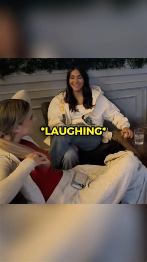 Weather App In Front Of The HUZZ 😭