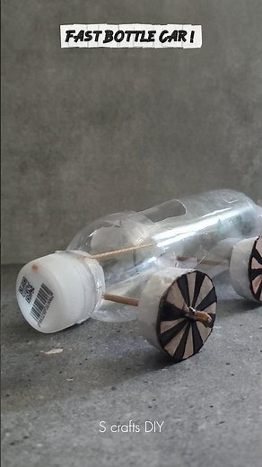 Fast DIY Plastic Bottle Car Powered by Rubber Bands! 🏎️💨​#DIY #RubberBandCar #short #Crafts #Shorts