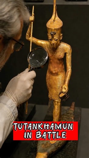 Why Was Tutankhamun Shown Standing on a Papyrus Boat with a Spear? #egyptianmuseum #pyramidsofegypt