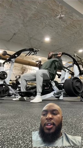 Losing a rep or two for a movement does not mean you’re regressing or losing muscle. Life exists. Things outside of the gym exist. Fatigue is not something that only can happen from the g#952 | Elijah Mundy | Facebook