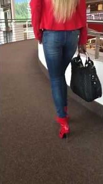 Lara von Orten im Möbelhaus beim Shopping Part I red hot Heels 5,5" 14cm