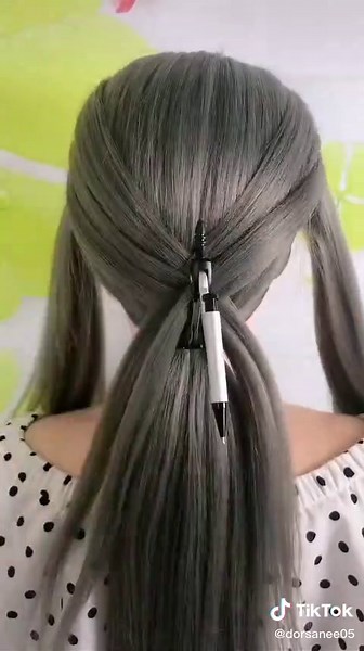 To do a fishbone braid with a math tool. #fishbonebraid #funhair #hair #easyhairstyles #fashionablehairstyle #girlhairstyle #hairstylehack #hairstyles #fyp #foryou